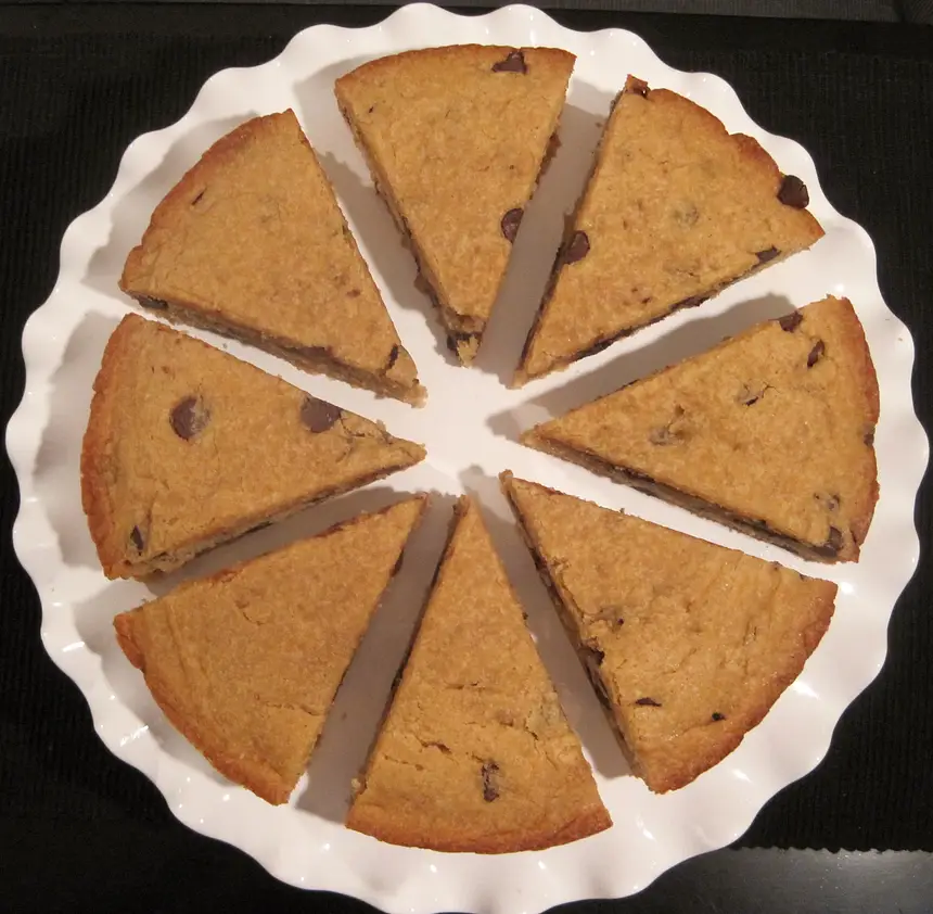 Peanut Butter & Chocolate Chip Cookie Cake