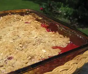 Rhubarb Strawberry Crisp