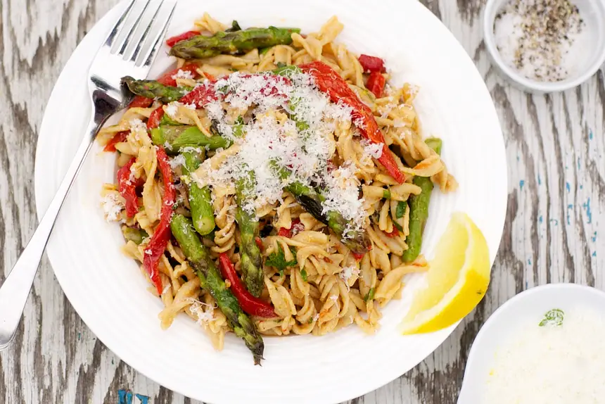 Roasted Asparagus & Red Bell Pepper Pasta Salad