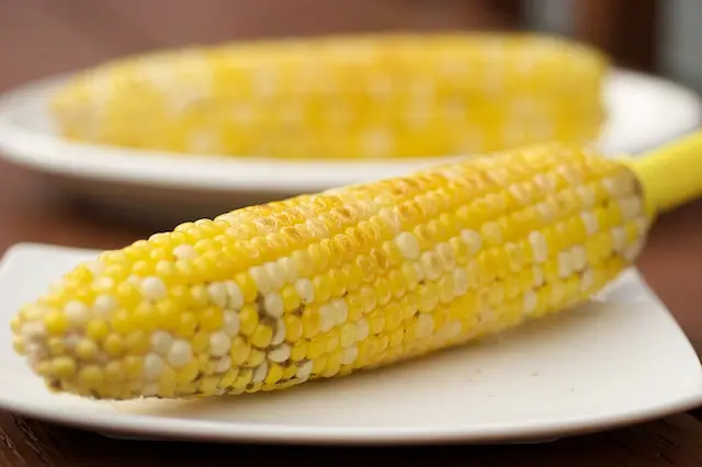 Garlic-Lemon Corn Cob