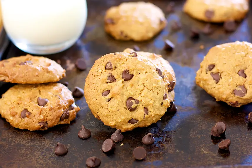 Chewy Peanut Butter Chocolate Chip Cookies
