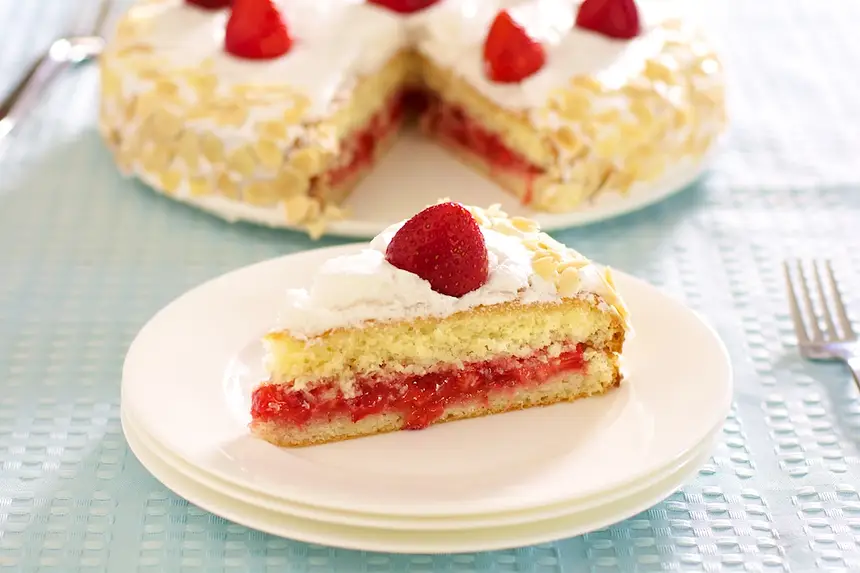 Strawberry Meringue Cake