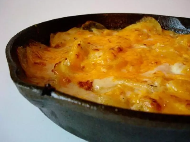 Chedder Scalloped Potatoes