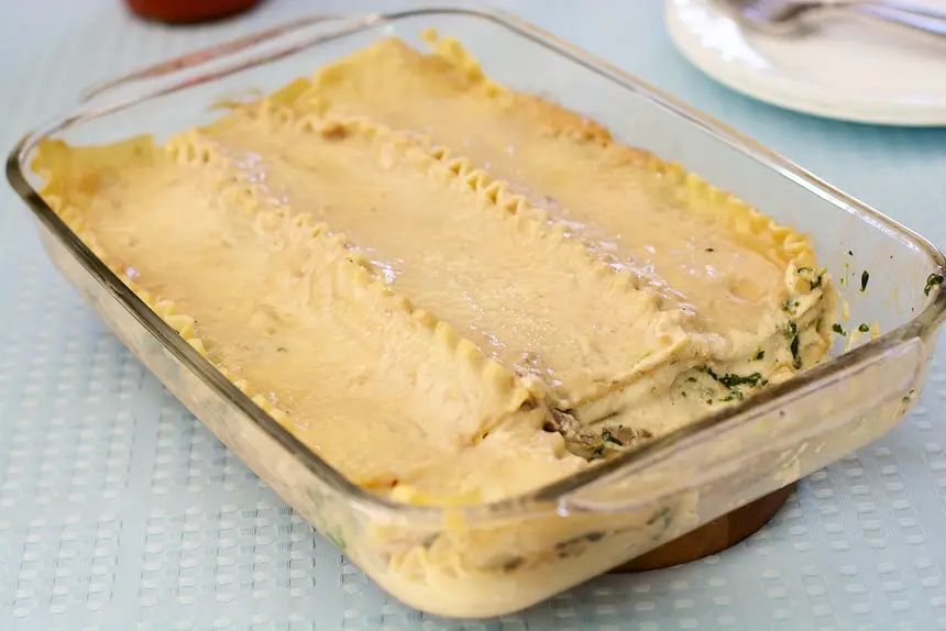 Cheesy Spinach & Mushroom Lasagna