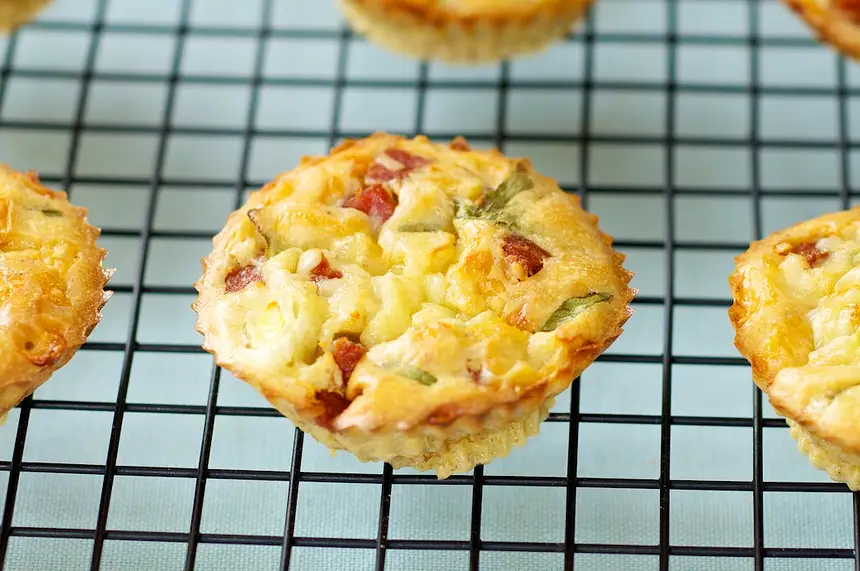 Impossible Bisquick Quiche Tarts