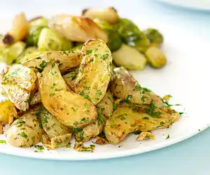 Garlic & Parsley Roasted Potatoes