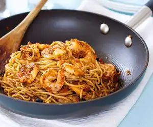 Delicious Spaghetti with Shrimp in Sicilian Sauce