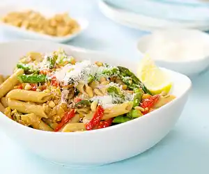Lemon Pasta with Asparagus & Pine Nuts