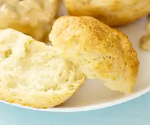 Grandma's Easy Buttermilk Biscuits