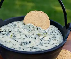 Easy Spinach Artichoke Dip