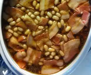 Old Fashioned Nova Scotian Baked Beans