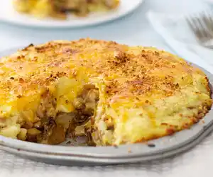 New Potato, Fennel, Onion & Mushroom Pie with Mozzarella