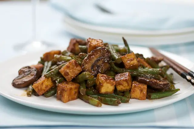 Sour-Spicy Tofu, Green Beans & Mushrooms Stir-Fry