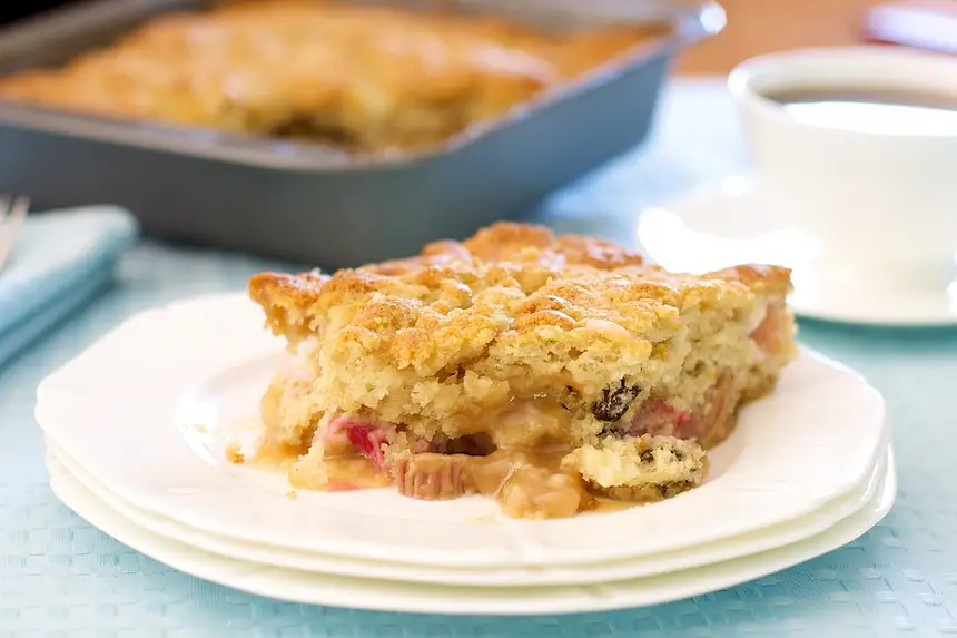 Rhubarb Radio Pudding