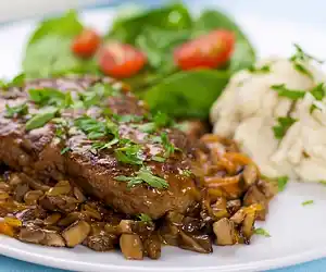 Salisbury Steaks with Mushroom Sauce