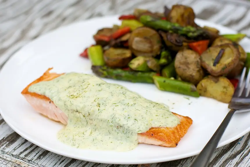 Salmon in Dill Sauce
