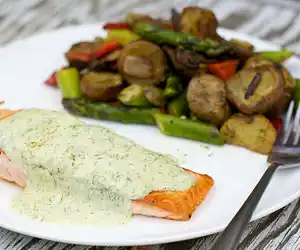 Salmon in Dill Sauce