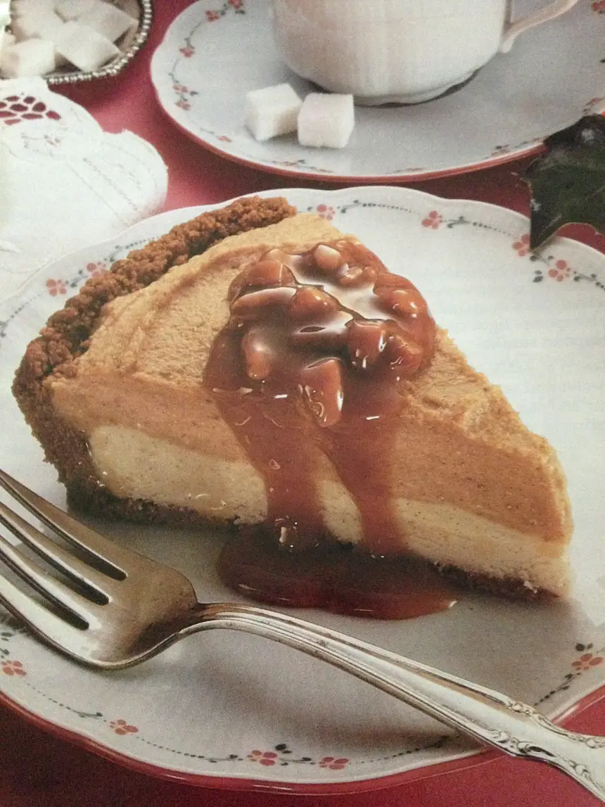 Pumpkin Ice Cream Pie with Caramel Pecan Sauce
