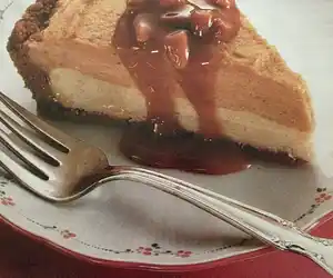 Pumpkin Ice Cream Pie with Caramel Pecan Sauce