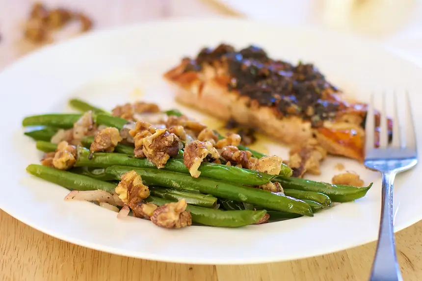 Green Beans with Walnuts & Tarragon