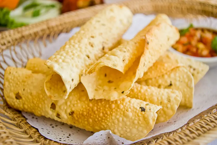 Indian flavoured papadum (papad)