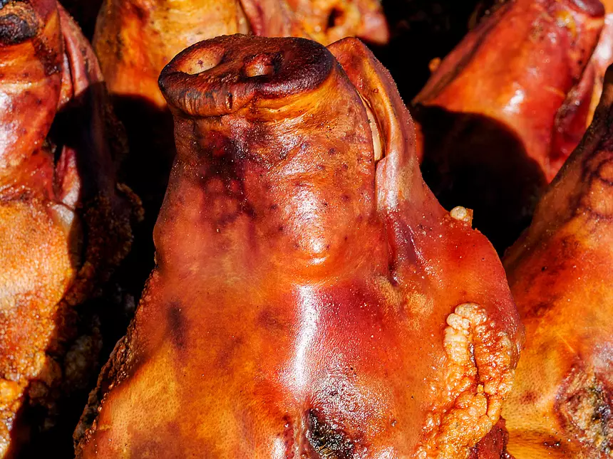 Crisp Roasted Pig's Head