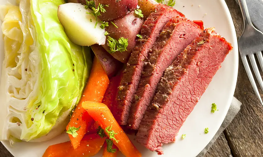 Easy Crockpot Corned Beef & Cabbage