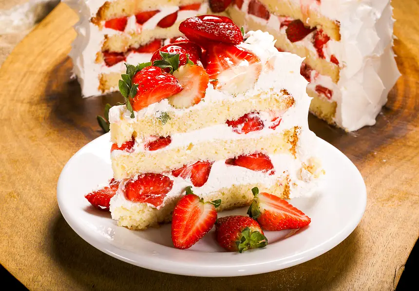 Strawberry Lemon Cake