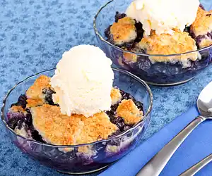 Easy Blueberry Cobbler