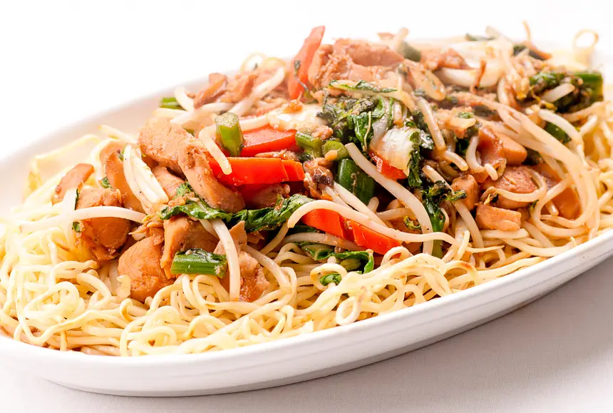 Lisa's Chicken Chow Mein