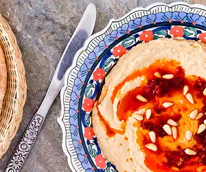 Hummus Bi Tahini (Chick Pea & Sesame Puree)