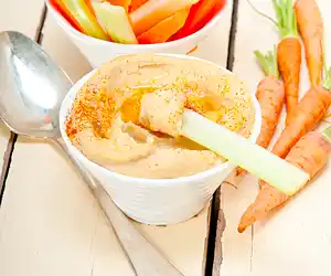 Simple Hummus