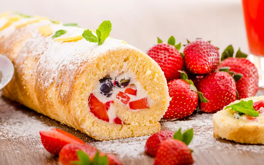 Strawberries 'N Cream Cake Roll