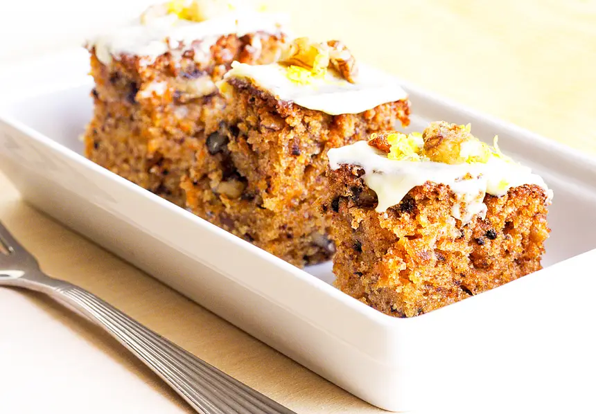Super Moist Carrot Cake