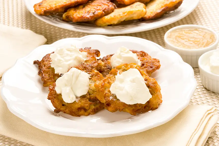 Lacy Potato Pancakes (Latkes)