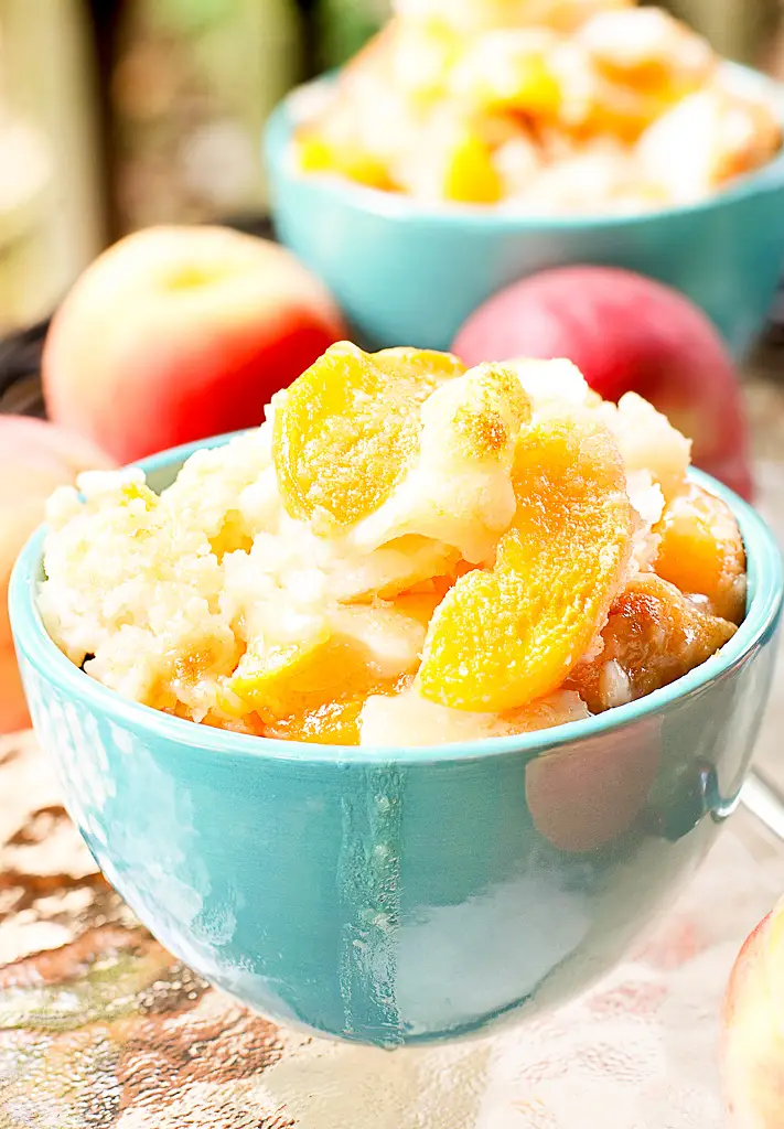 Old-Fashioned Peach Cobbler
