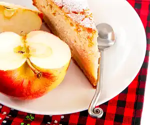 Applesauce Breakfast Cake