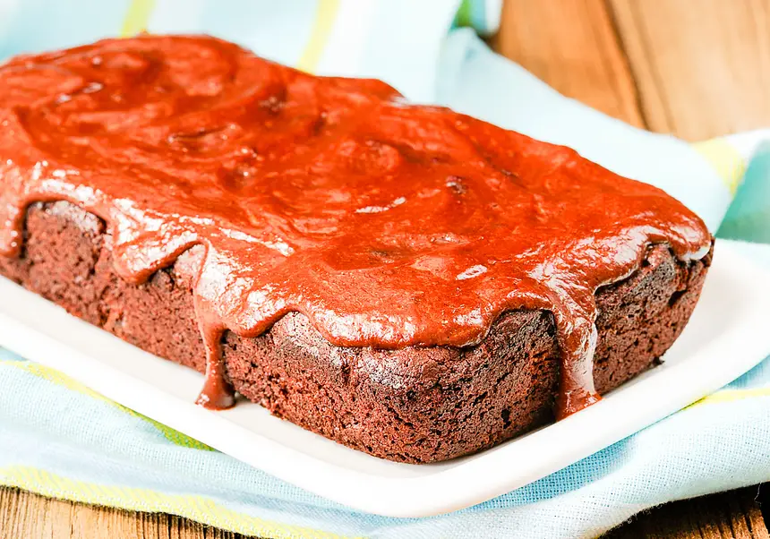 Traditional Applesauce Cake