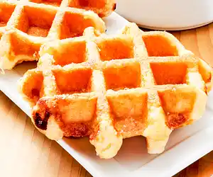 Banana Cinnamon Waffles