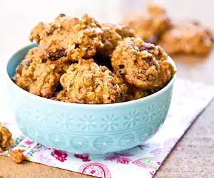 Cinnamon Applesauce Oatmeal Fat-free Cookies
