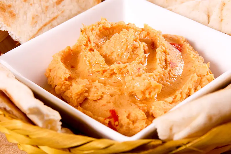 Red Pepper Hummus with Toasted Pita