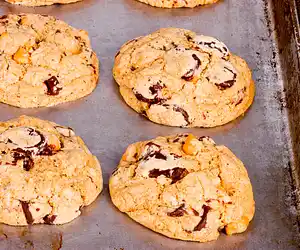 Best Chewy Chocolate Chip Cookies