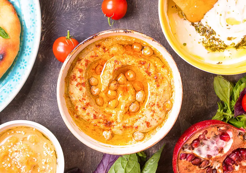 Roasted Garlic & Sriracha Hummus
