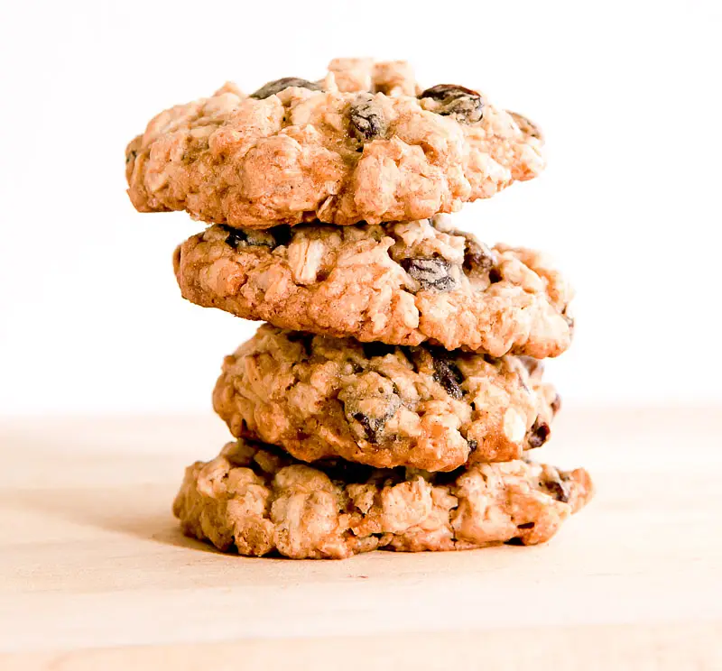 Yummy Oatmeal Raisin & Chocolate Chip Cookies