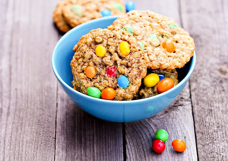 Holiday Oatmeal Chocolate Chip Cookies