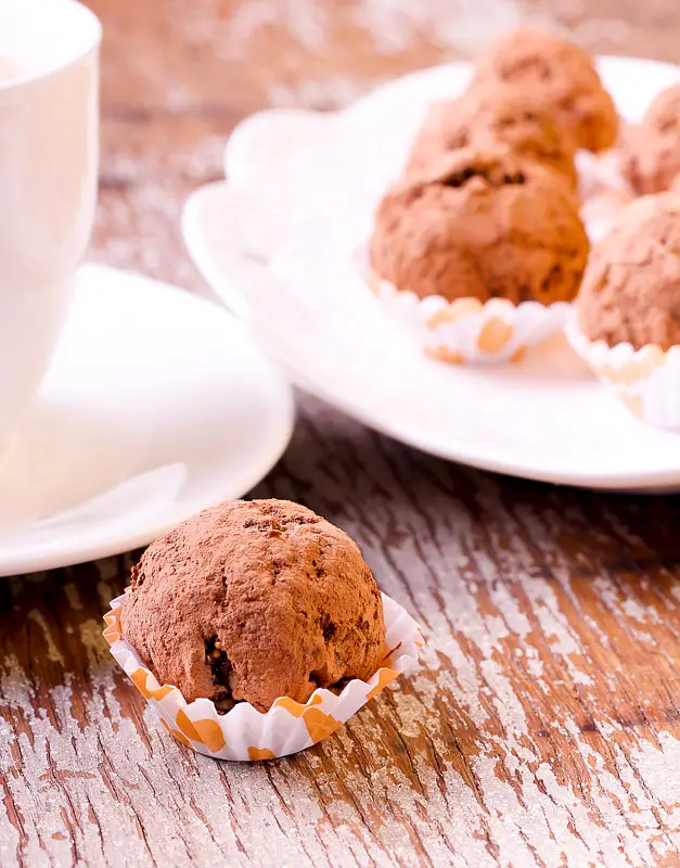 Logozzo's Chocolate Truffles