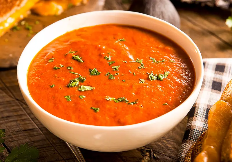 Refreshing Tomato & Basil Soup