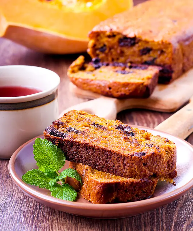 Pumpkin Bread with Cinnamon & Chocolate Chips