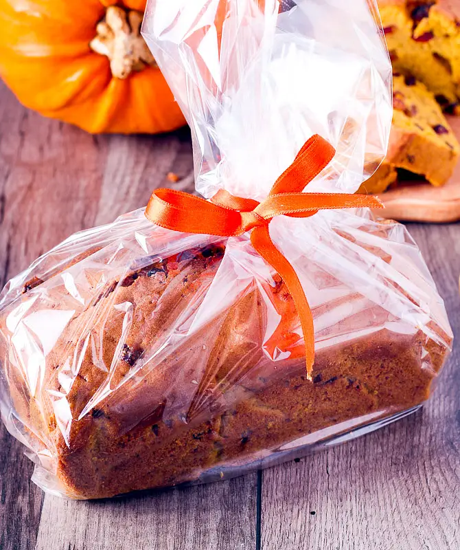 Thanksgiving Pumpkin Pecan Bread