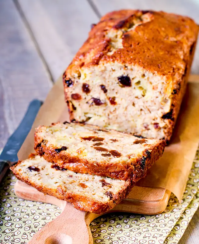 Amazin' Raisin Cake